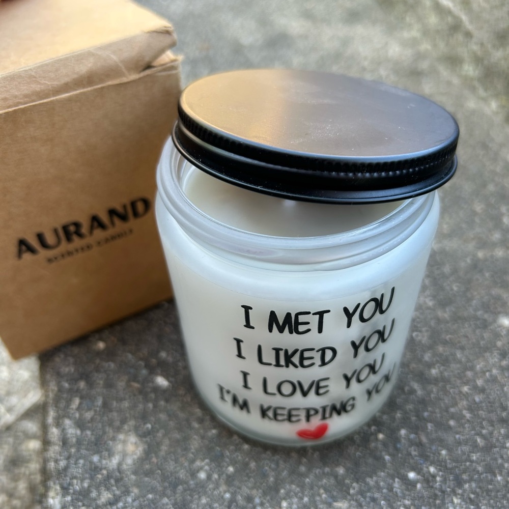 i met you i like you im keepin youWhite Candle with Romantic Quote and Black Lid - Picture 4 of 7